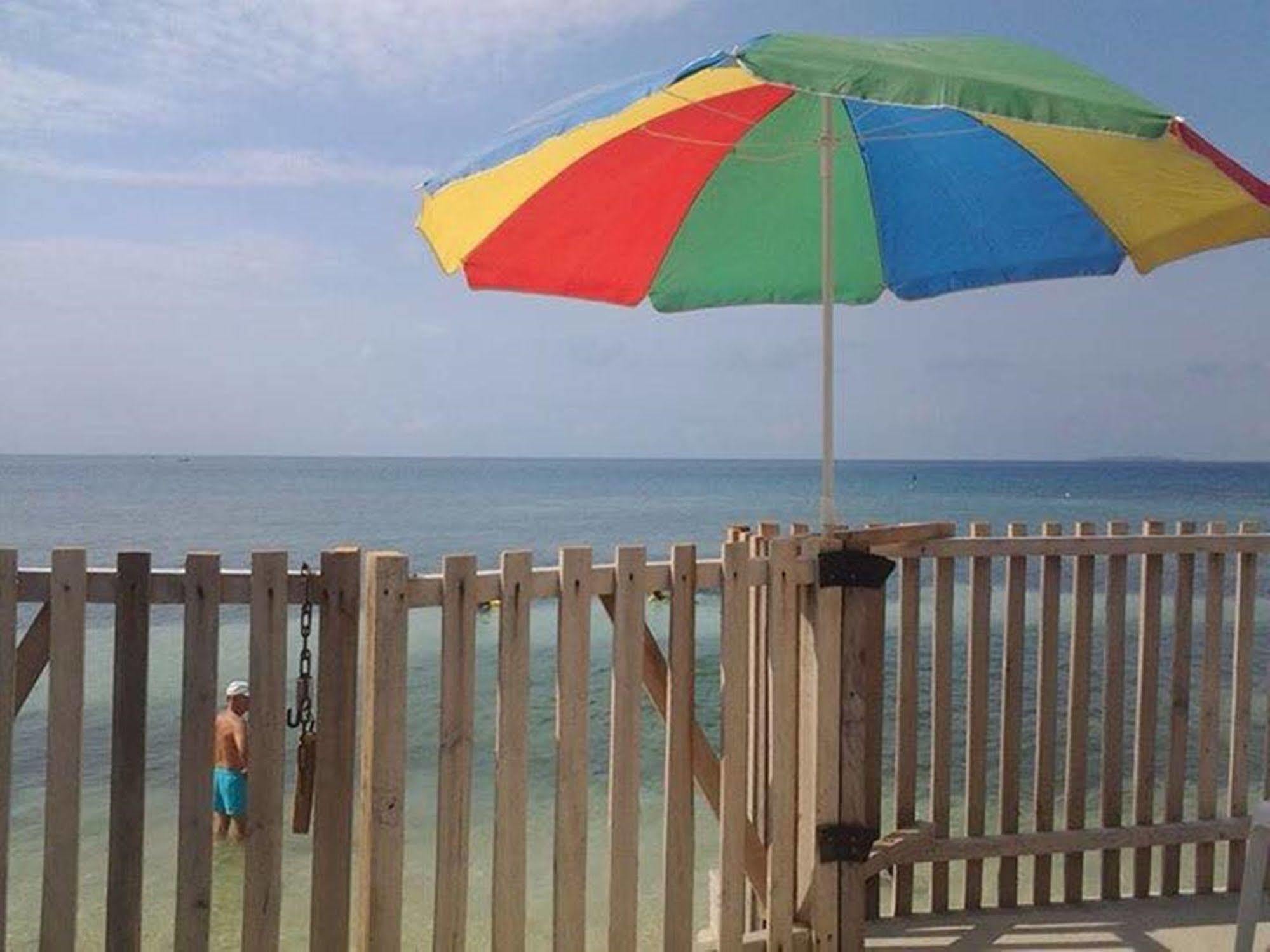 Cronin Residence Resort Oslob Ngoại thất bức ảnh